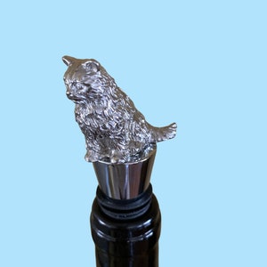 Cat Wine Bottle Stopper.  The Pewter Figure is Cast with the Finest Jewelry Grade Pewter.  Cast and Made in Texas