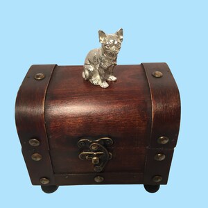 Chihuahua Musical Jewelry or Trinket Box. Available With or Without Music. Made In Texas