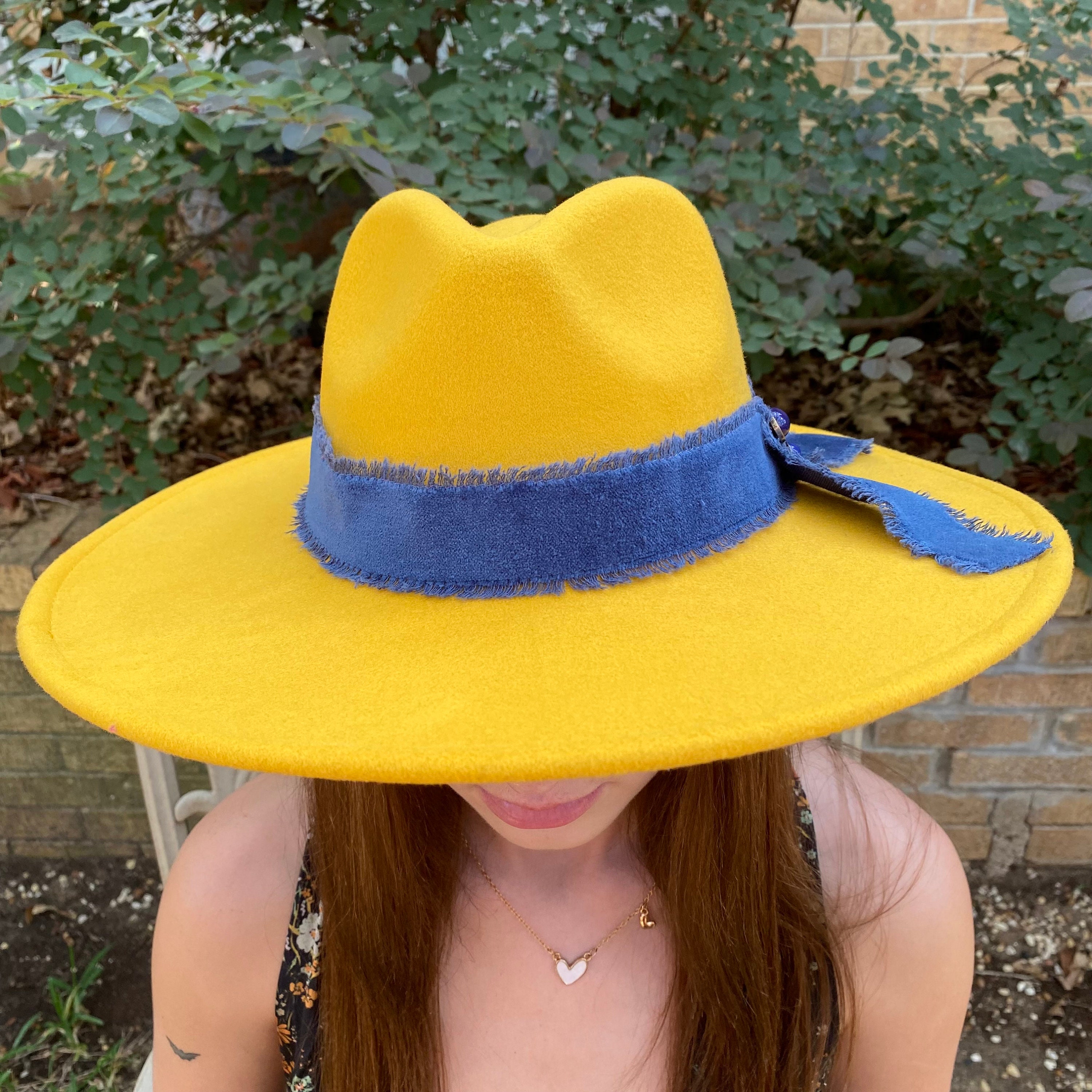 Wide Brim Felt Fedora Hat. Beautiful Gold With Blue Fringed 