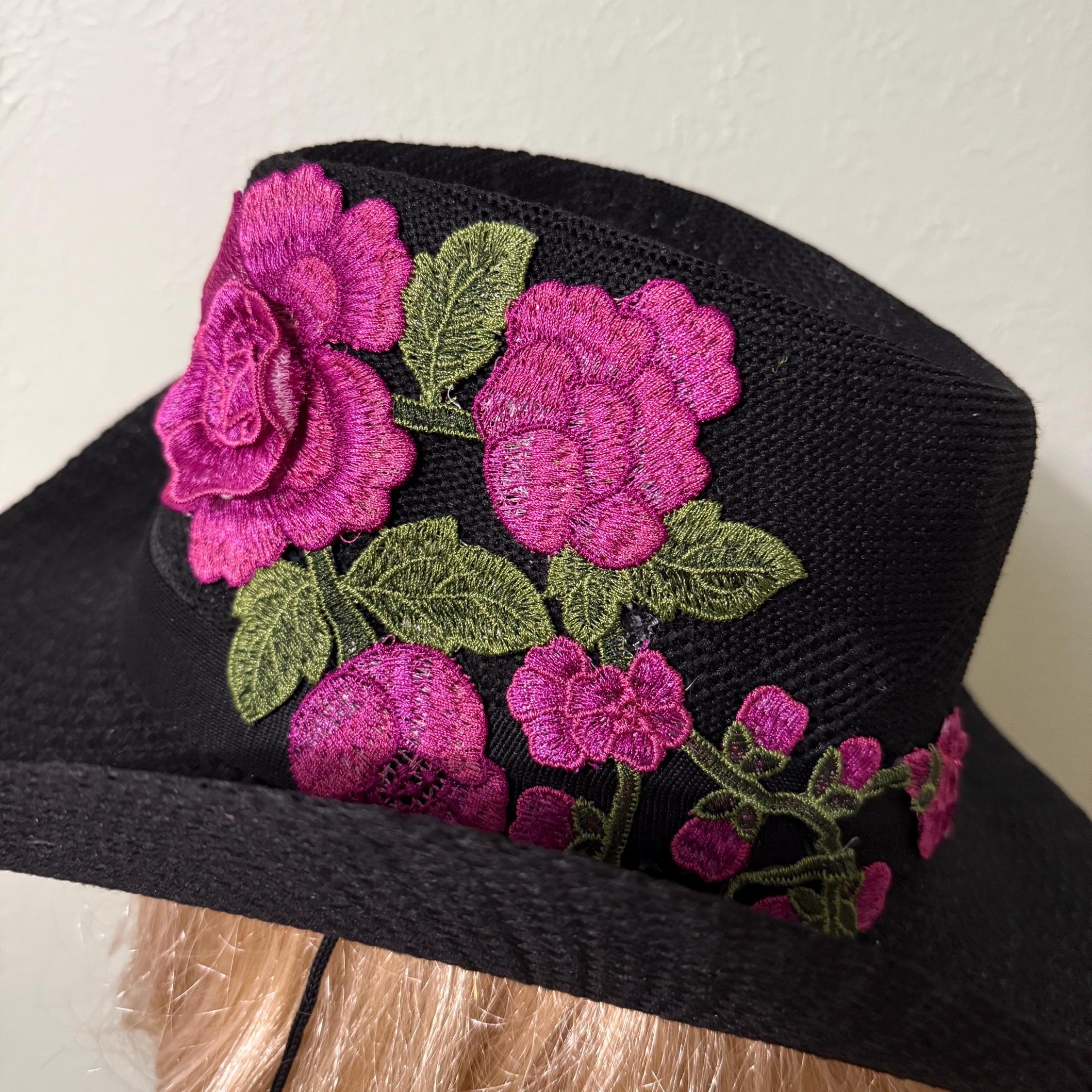 Black Cowboy Hat With Embroidered Violet Rose Applique on  display picture 2