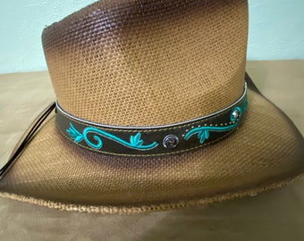 Straw Cowboy Hat With Beautiful Scroll Appliques on Each  display picture 1
