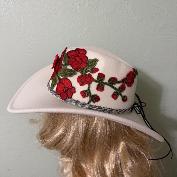 Western Hat White Felt Accented With Beautiful Red Roses and  display picture 2