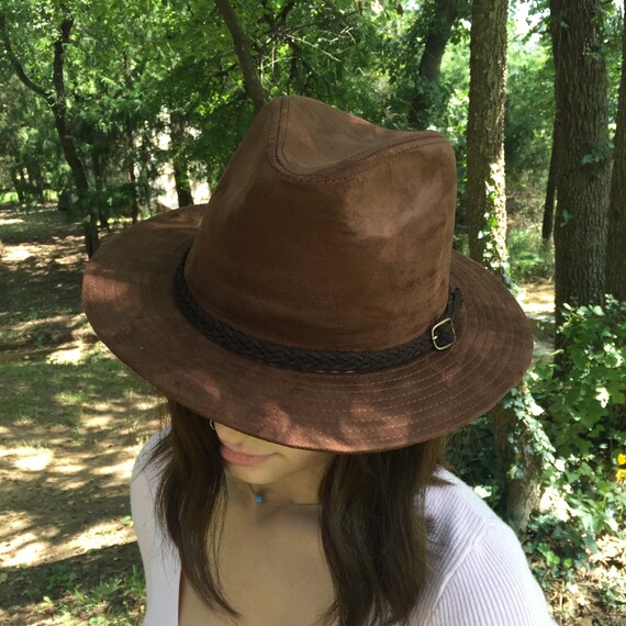 Fedora Brown Color Felt Wide Brim. Leather Like Buckle Band  display picture 1