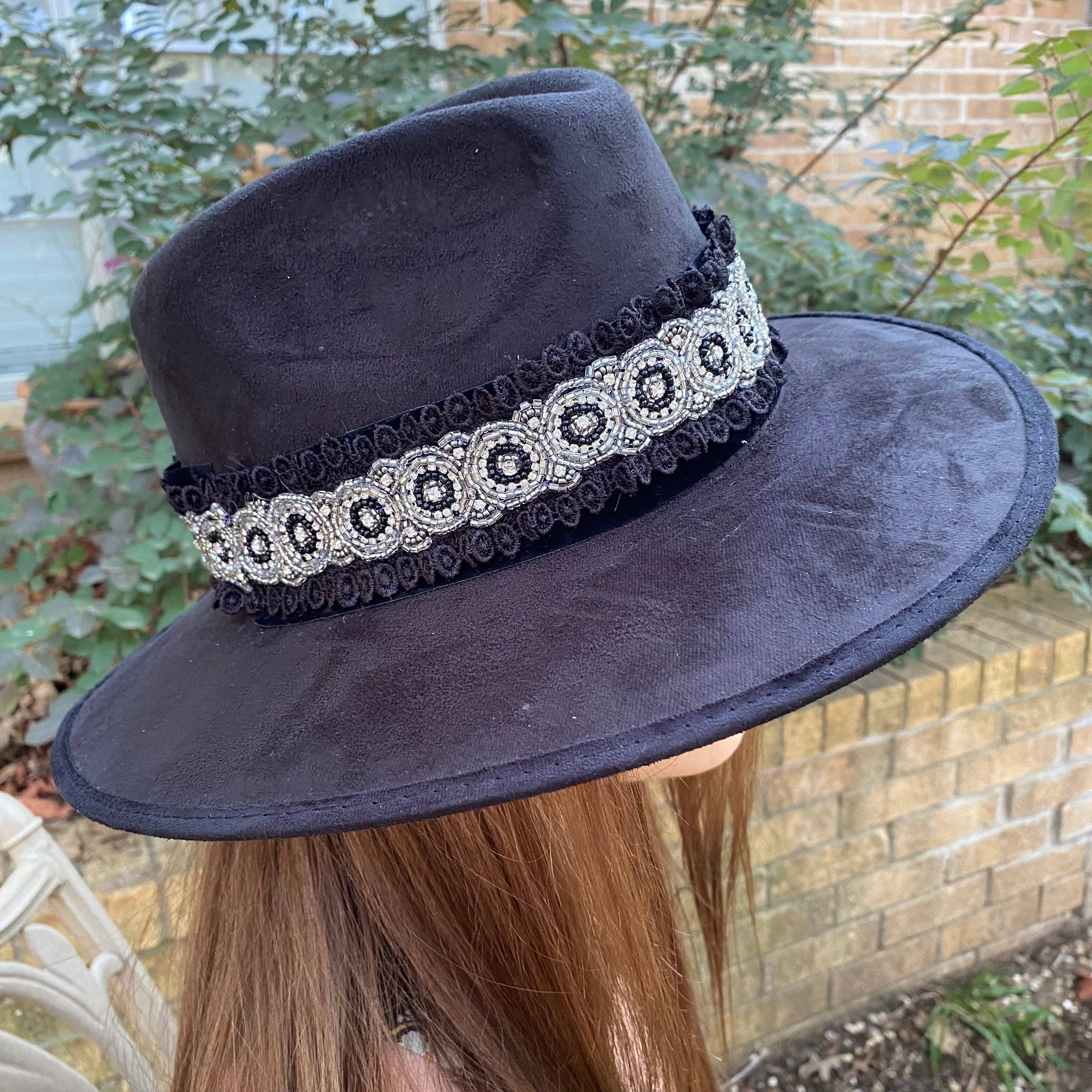 Black Felt Wide Brim Fedora Hat. Absolutely Beautiful Hat  display picture 3