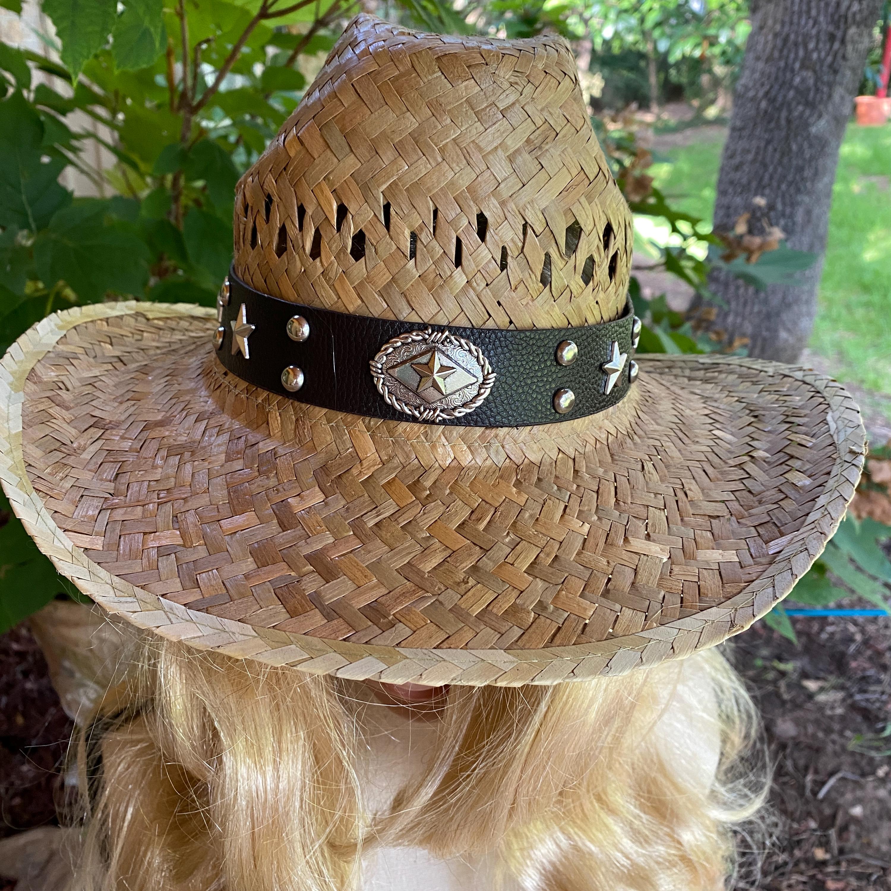 Tan Straw Fedora Style Hat With Fun Black Hat Band  display picture 3