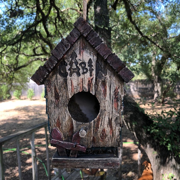 Cabina della Fattoria Birdhouse. Grande aggiunta al tuo giardino o un regalo per gli amanti degli uccelli e del fienile