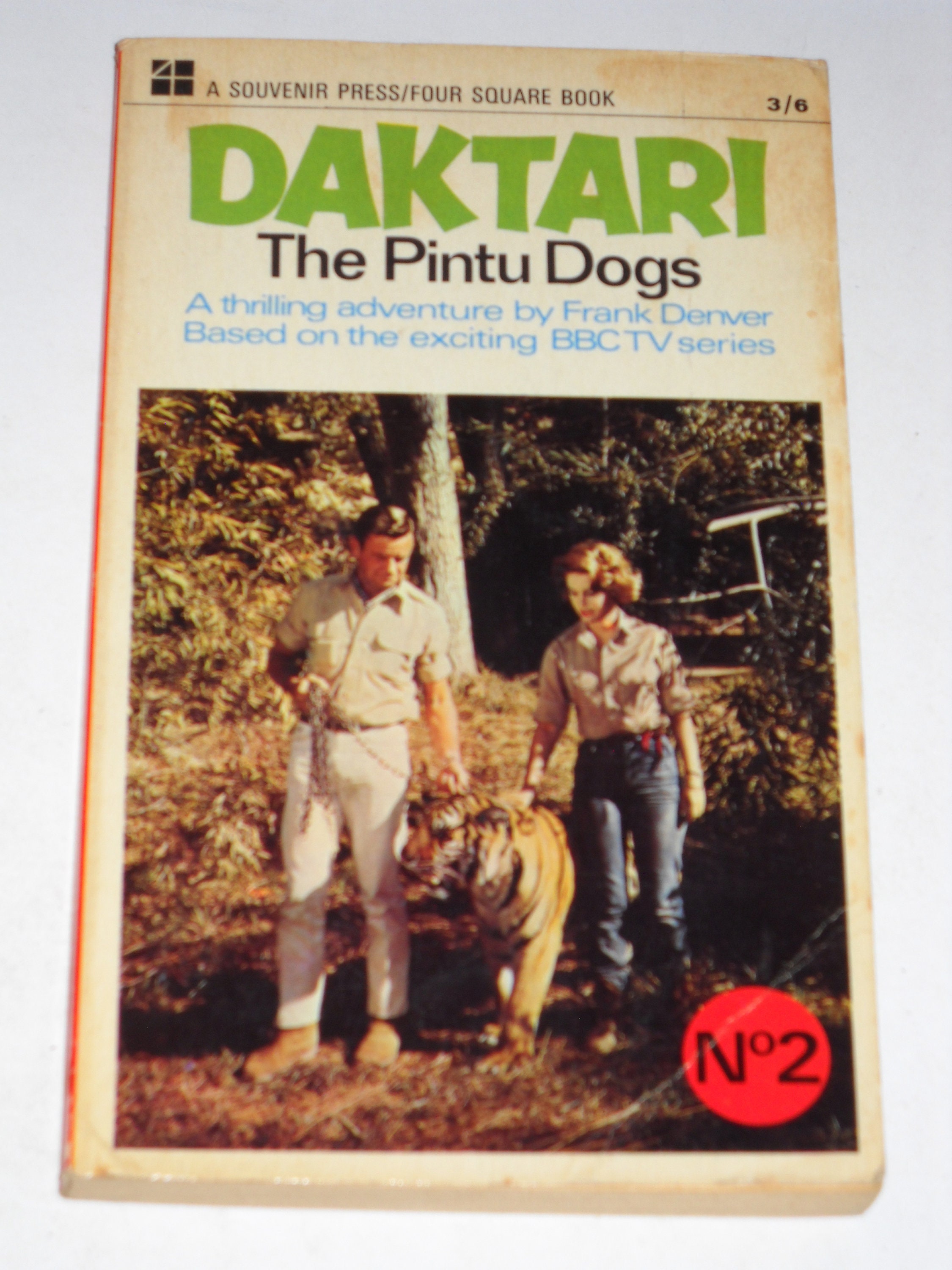 1966 Daktari 2 the Pintu Dogs British BBC TV Tie-in Vintage 