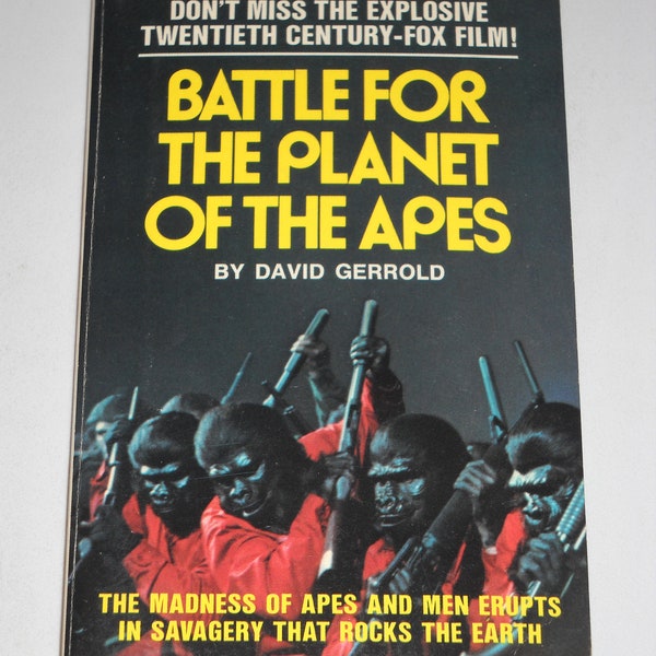 1973 Battle for the Planet of the Apes vintage movie tie-in paperback book vintage  Roddy McDowall  Claude Akins Lew Ayres John Huston