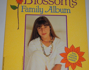 1993 Blossom's Family Album Mayim Bialik (Big Bang Theory) NBC TV tie-in vintage paperback book