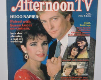 Op de afbeelding: Een tijdschriftcover voor Afternoon TV, met Hugo Napier en Susan Lucci uit de soap All My Children. De tekst op de cover luidt "Days' Joseph Mascolo: He's mastered the art of villainy".