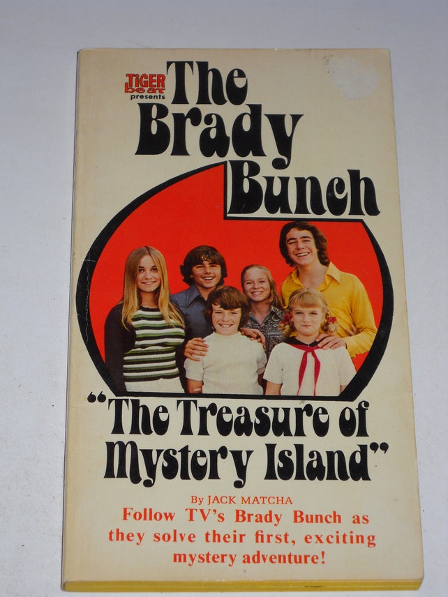 1972 The Brady Bunch The Treasure of Mystery Island TV tie-in book by Jack Matcha Tiger Beat Presents Robert Reed Florence Henderson