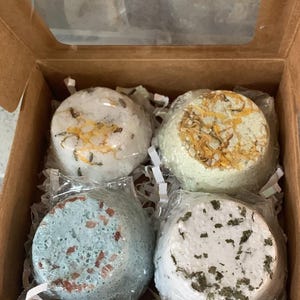 Shower Steamer Gift Set | 4 different scents | essential oils only | natural shower steamer | handmade gift set