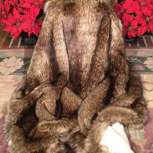 Extra Big Throw-Heavyweight Golden Wolf Faux Fur Blanket/Machine Wash and Dry/Perfect Gift for Anyone/Gift Box/Ships in 3-5 BUS. DAYS!