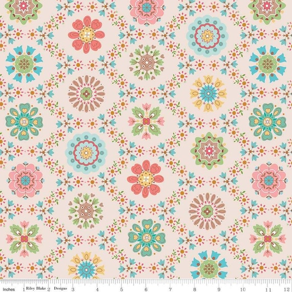 DEAL Granny Chic Applique C8510 Multi - Riley Blake Designs - Floral Flowers Lattice Vintage - Lori Holt - Quilting Cotton Fabric