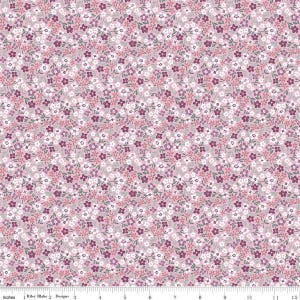 Buds & Butterflies Daisy Delight C15356 Mauve by Riley Blake Designs - Floral Flowers Blossoms - Quilting Cotton Fabric