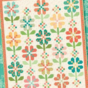 SALE Heart Blossoms Quilt PATTERN P154 - Heather Peterson - Riley Blake Designs - INSTRUCTIONS Only - Piecing - 10" Square Friendly