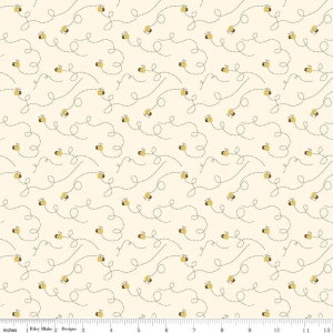Bumble and Bear Bees C12672 Cream - Riley Blake Designs - Bumble Bees Dashed Lines - Quilting Cotton Fabric