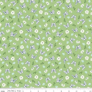 Melody Flutter Flora C15143 Grass - Riley Blake Designs - Blossoms Leaves Floral - Quilting Cotton Fabric