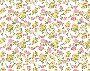 Granny Chic Sheets C8516 Yellow - Riley Blake Designs - Lori Holt - Vintage Floral Flowers - Quilting Cotton Fabric