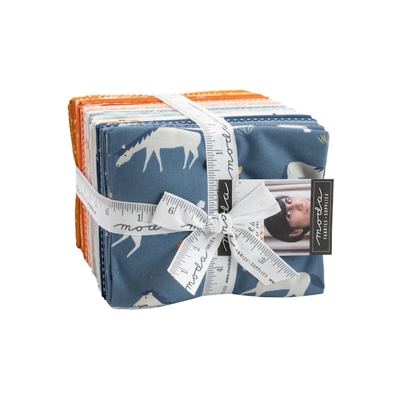 Meander: Fat Quarter Bundle Meander: Fat Quarter Bundle
