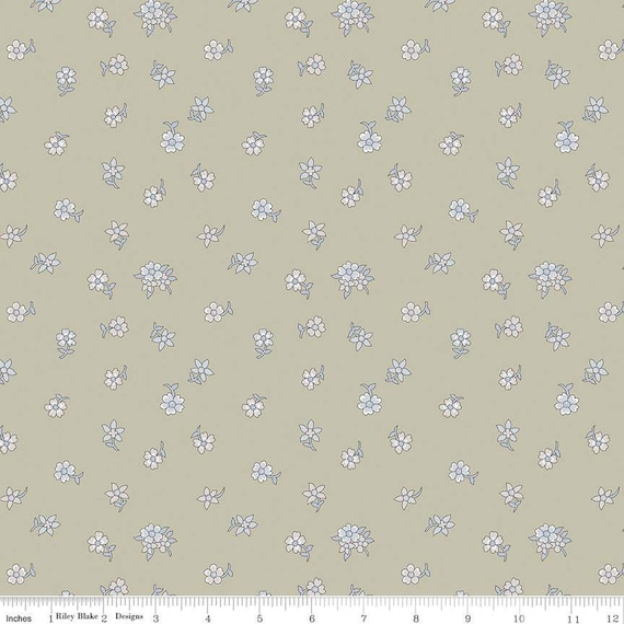 Flower Show Hampton Sprig Pebble - Liberty Fabrics - PER QUARTER METRE Flower Show Hampton Sprig Pebble - Liberty Fabrics - PER QUARTER METRE