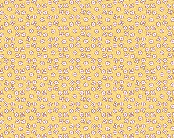 SALE Storytime 30s Dots Daisies C13866 Honey - Riley Blake Designs - Floral Flowers - Quilting Cotton Fabric