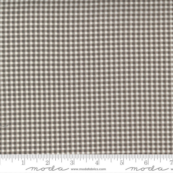 SALE Seashore Drive Picnic Check 37626 Charcoal - Moda Fabrics - PRINTED Gingham Checks Grey Gray Off White - Quilting Cotton Fabric