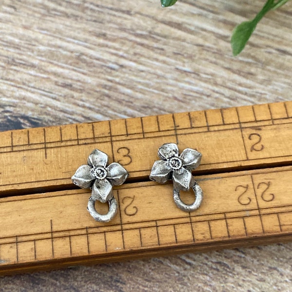 Small Flower Post Earrings, DIY Earrings, Pierced Findings Post with Loop (B002)