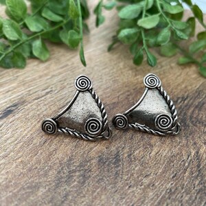 Silver Decorative Triangle Earring Post Jewelry Findings MPS8