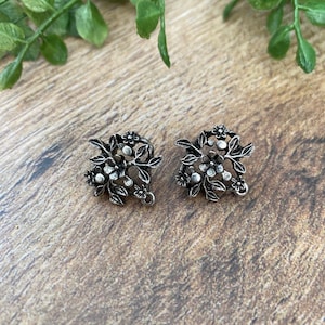 Silver Post Earring Finding Floral Bouquet - MPS 19 - Earring Hardware