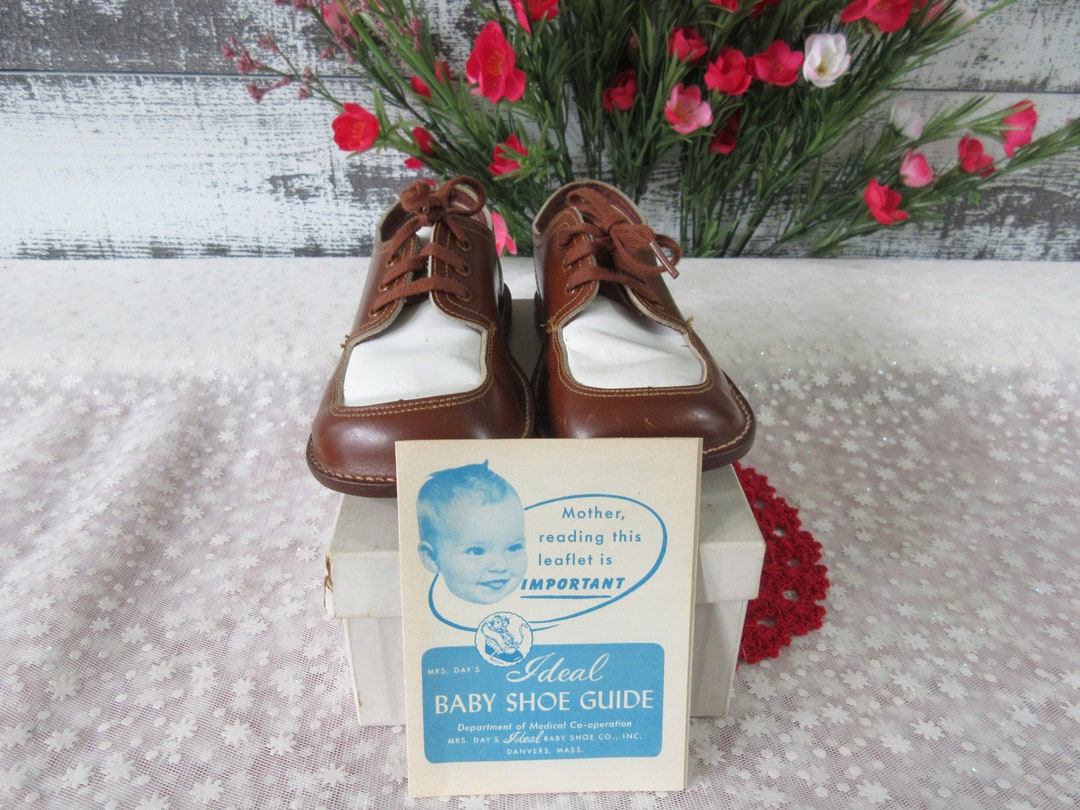 Vintage Mrs. Day's Leather Baby Walking Shoes - Size 8 Wide - Etsy UK