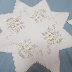 Elegant Star Wedding Doilies with Bells and Flowers - Set of 2