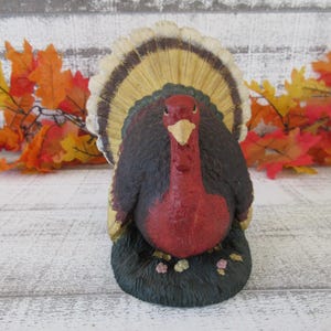 Festive Thanksgiving Table Decor with Traditional Turkey Design