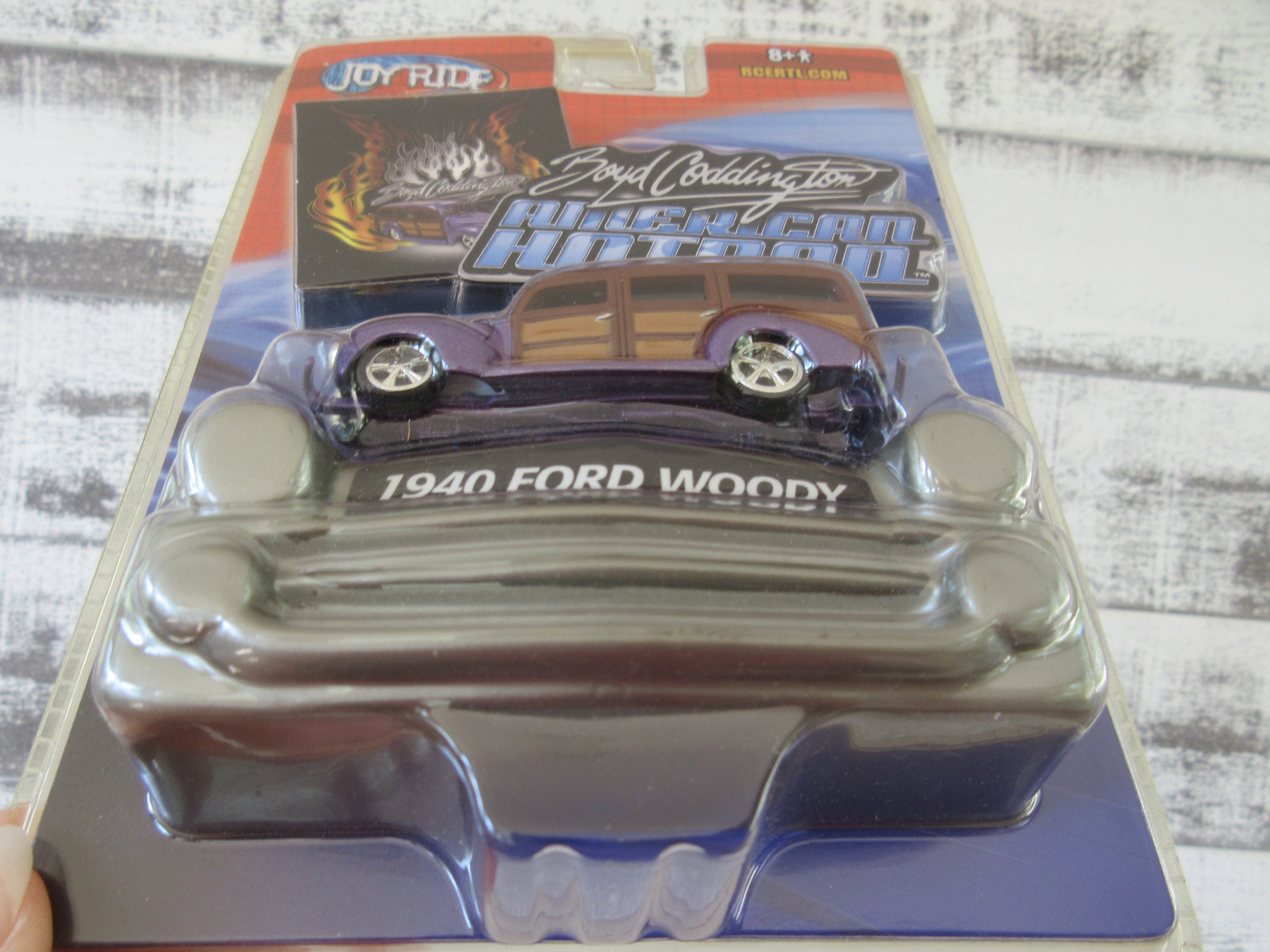 Lucky Diecast 1/18 Scale 00286 1948 Ford Woody Dark red