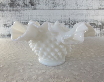 FENTON フェントン ミルクガラス ホワイト ホブネイル フラワーベース 2 il_340x270.4432103000_n7th.jpg