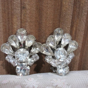 Vintage Rhinestone Clip-on Earrings