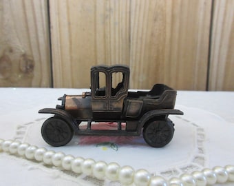 Sacapuntas de metal fundido Fiat de 1907, pieza de colección vintage - Divertida decoración de escritorio