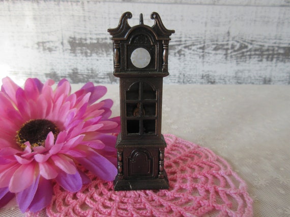 Vintage Miniature Die Cast Grandfather's Clock Pencil Sharpener - Antique Collector's Piece - Unique Desk Decor