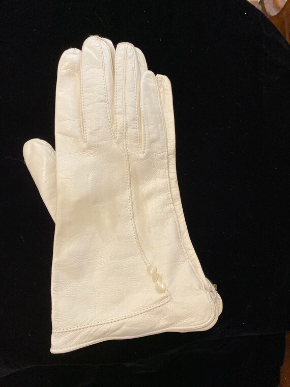 ivory leather gloves