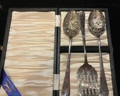Vintage silver plate salad serving set kings pattern Sheffield England.