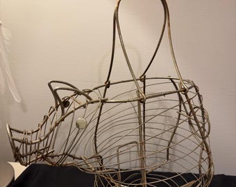 Vintage Handmade Wire Pig Basket Folk Art Metal Farmhouse Egg Basket Rustic Country Decor