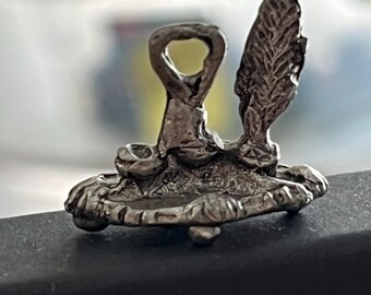 Vintage dollhouse miniature ink well quill desk top , no lead silver color.