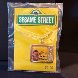 Vintage 1980 Jim Henson&#39;s Sesame Street Muppets Television Name Necklace New &quot;GLORIA”