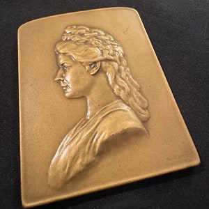 Small Antique Bronze Plaque Rudolf Neuberger: Consecration of the Empress Elisabeth memorial 1907