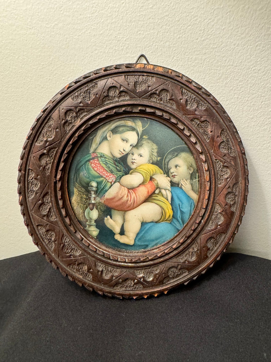 Vintage Round Wood Framed Religious Raphael Madonna of the Chair ...