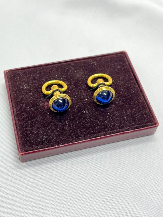 Art Deco, Gold Tone Early Flip Toggle, Faceted Blue Glass