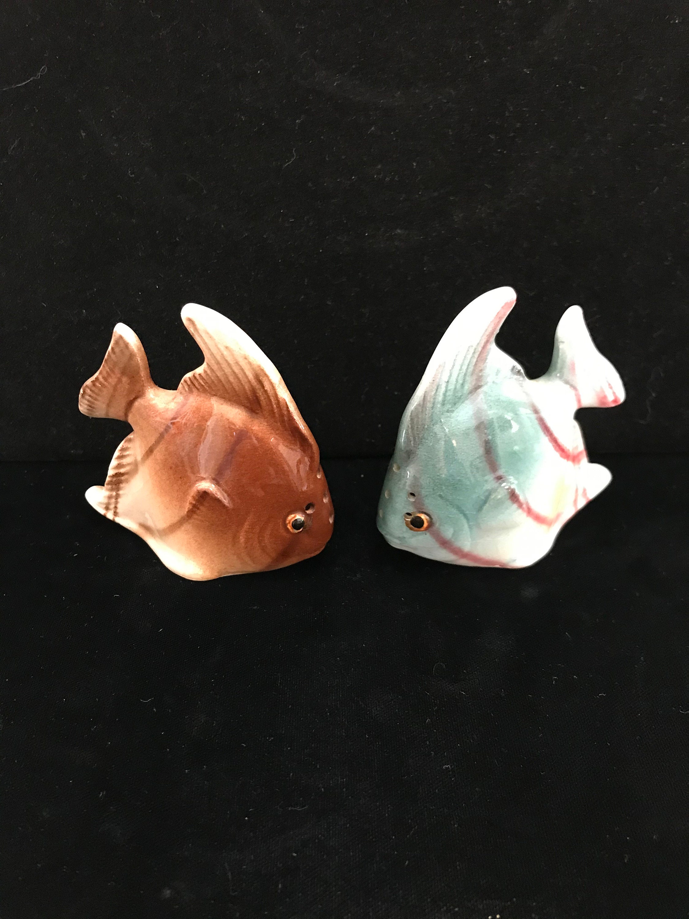 Vintage tropical fish salt and pepper shakers. Etsy