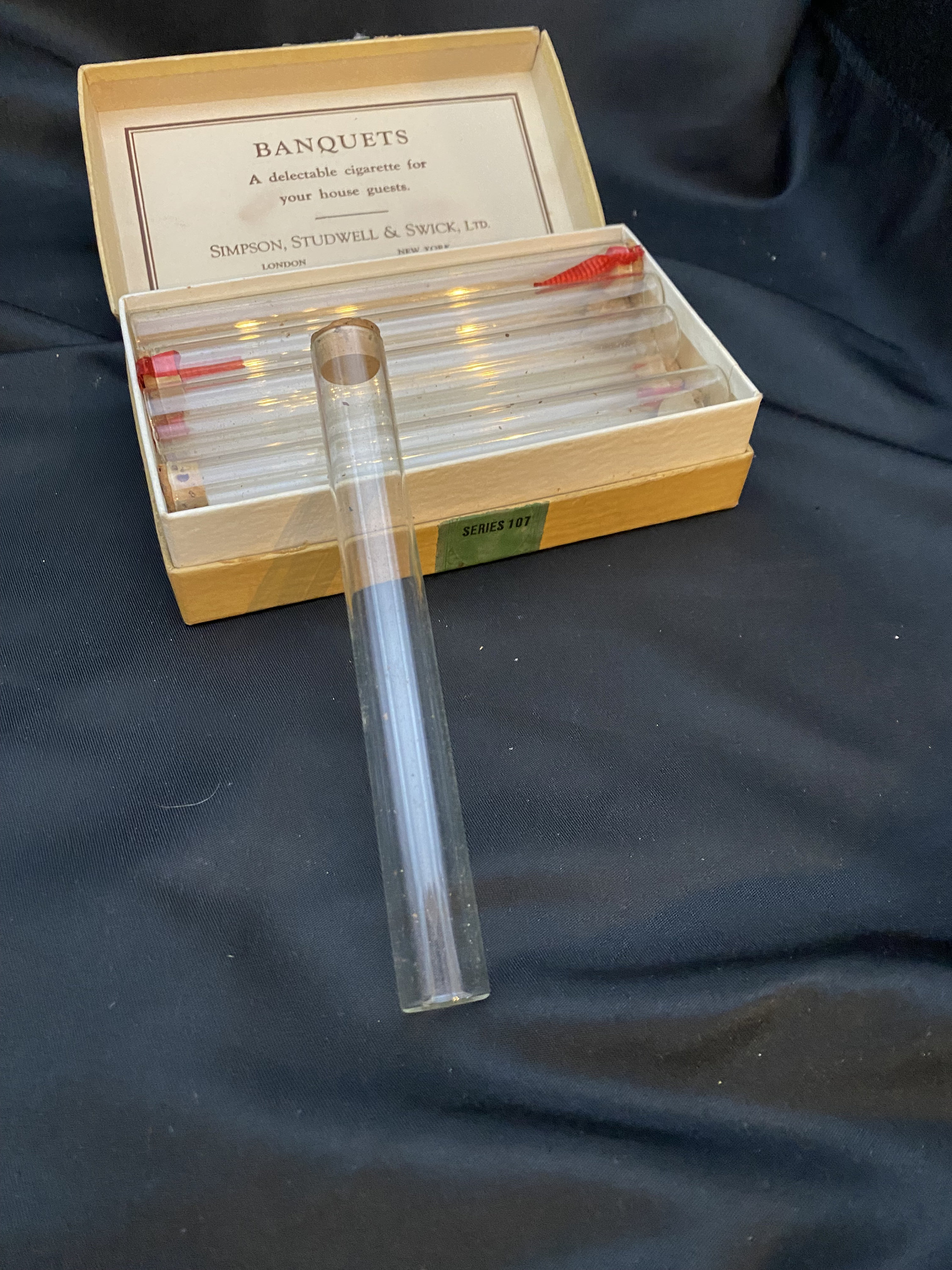 Cigarette Glass Tube
