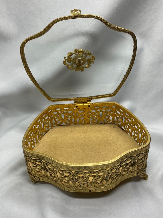 Vintage Hollywood Regency dresser, jewelry box. - image 3