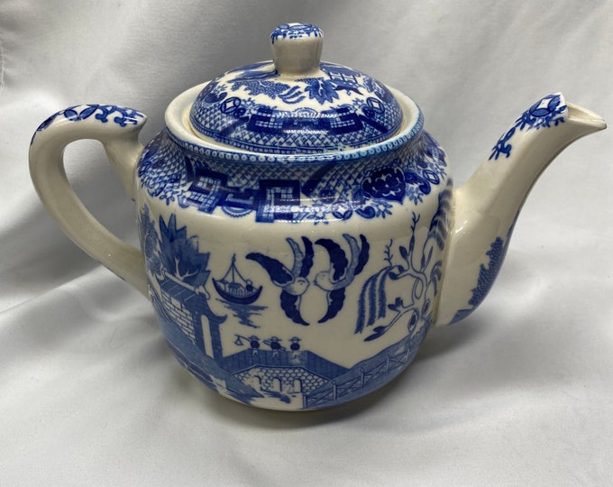 Vintage Blue Willow Teapot Made in Japan. Etsy